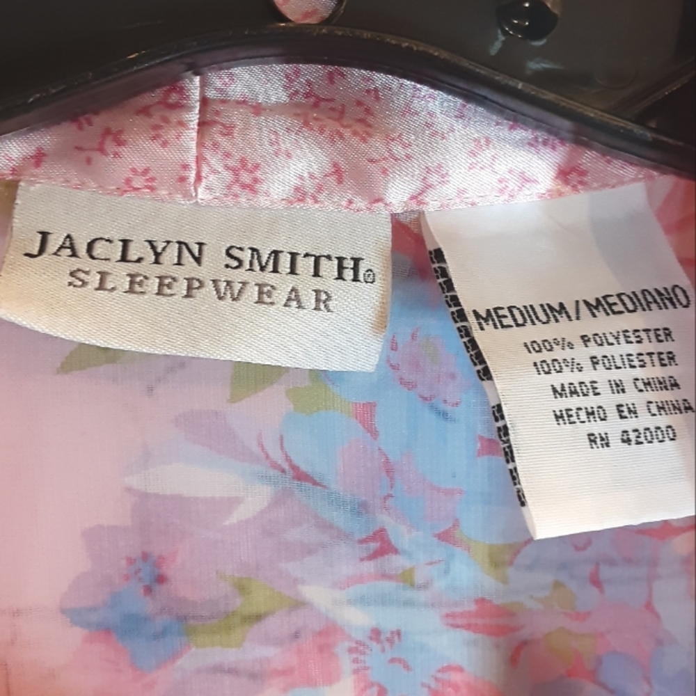 Jaclyn Smith Sleepwear pink floral sheer robe kimono, medium - Picture 4 of 4